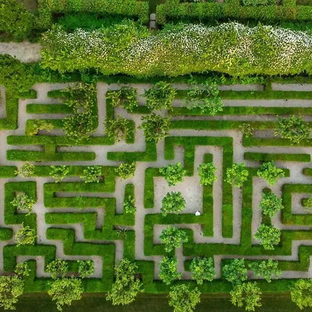 Pergola 8, Emma Вилла