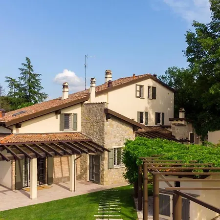 Pergola 8, Emma * Bologna