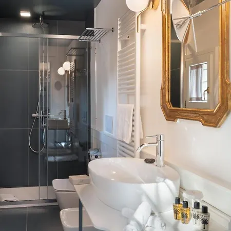 Pergola 8, Emma Villa