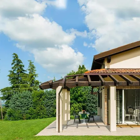 Pergola 8, Emma Villa