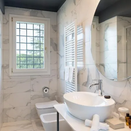 Pergola 8, Emma Villa Bologna