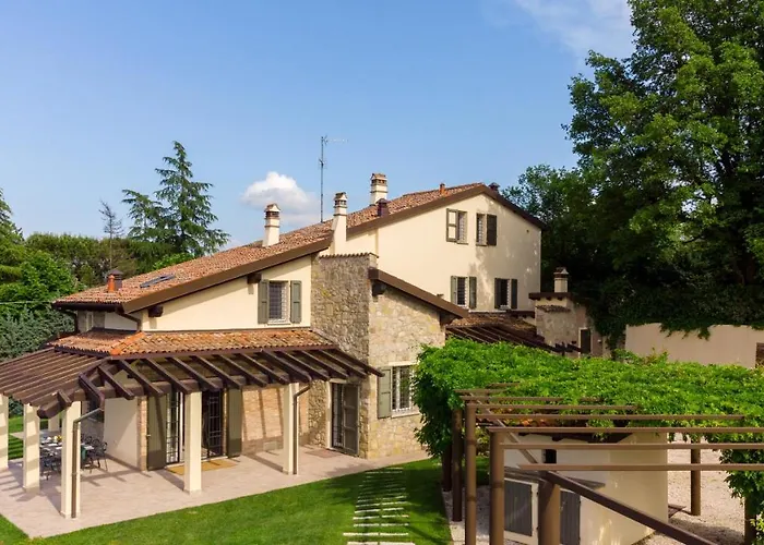 Pergola 8, Emma * Bolonha