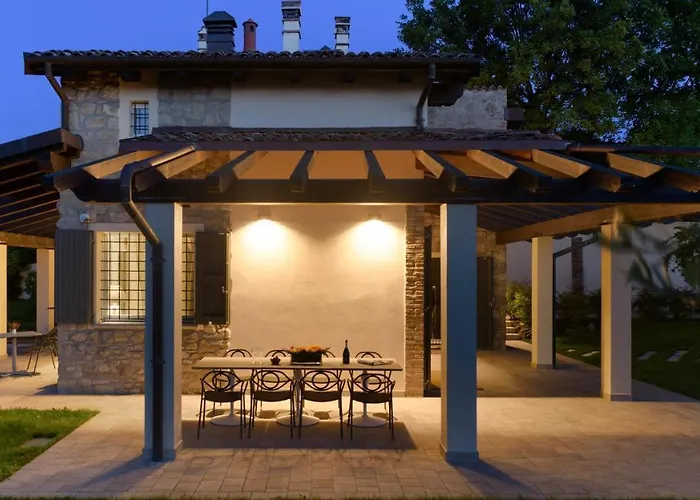 Villa Pergola 8, Emma *