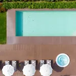 Pergola 8, Emma Bolonha