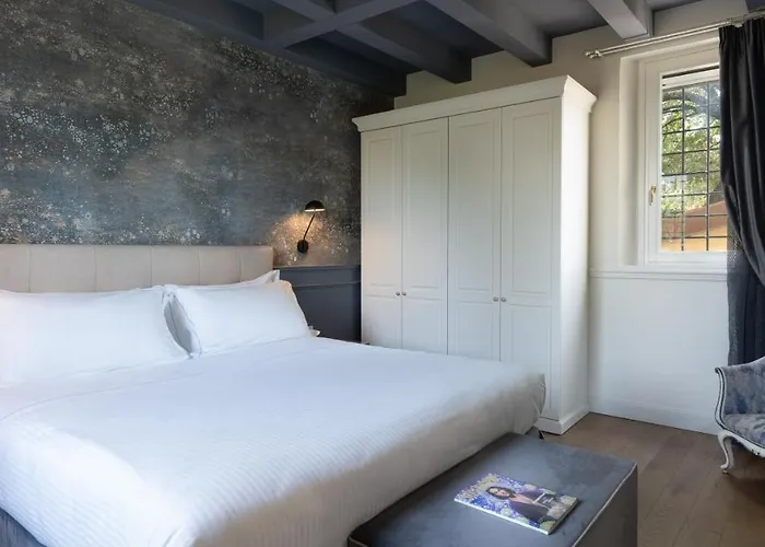 Pergola 8, Emma Willa Bolonia