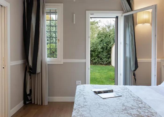 Pergola 8, Emma Willa Bolonia